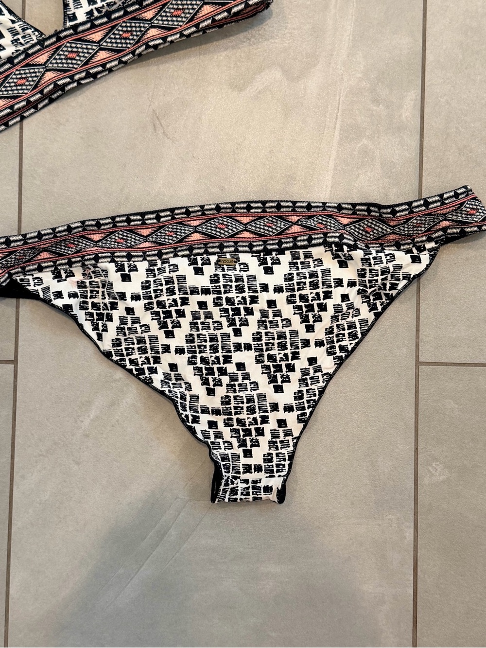 Rip Curl Black and White Patterned Bikini with Pink Accent Trim - Picture 2 of 12
